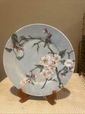 Floral Decorative Plate Japanese style with cherry blossoms